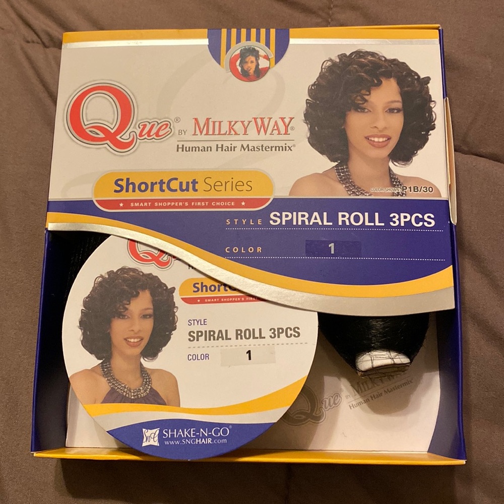 Que Shake and go hair